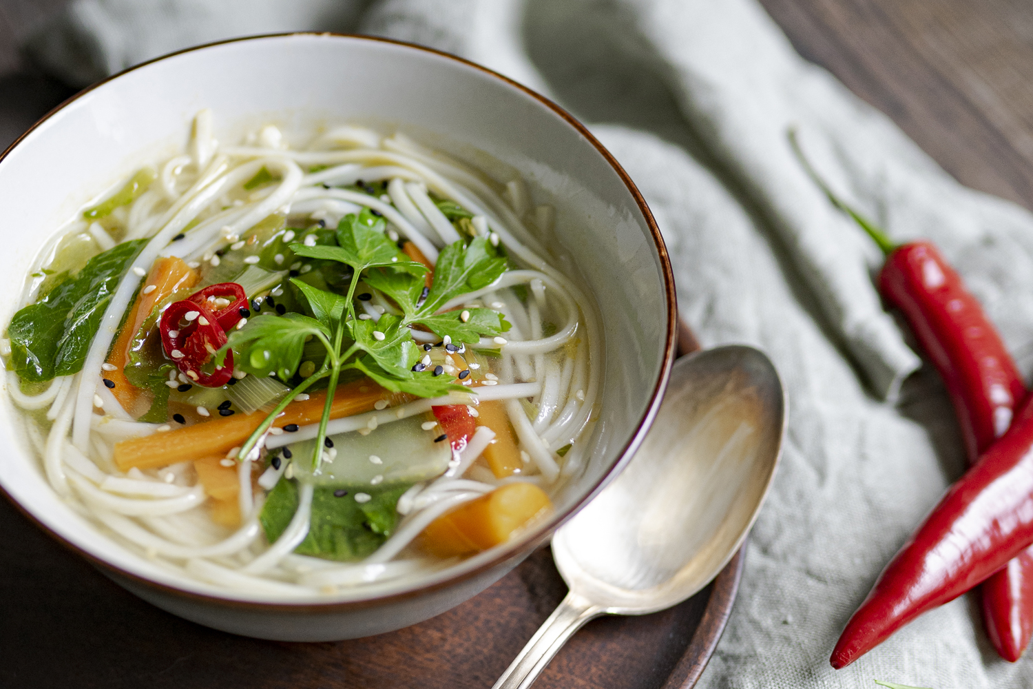 Heimatgemüse Asia-Gemüse-Suppe regional und saisonal