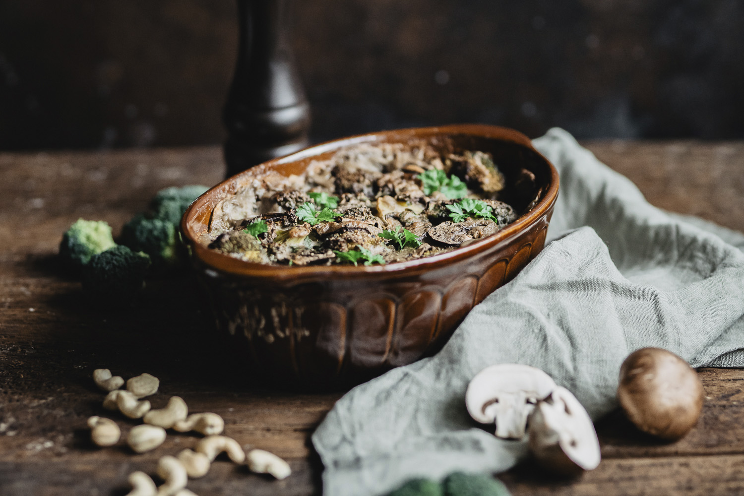 Kartoffelauflauf mit Brokkoli und Champignons - Heimatgemüse